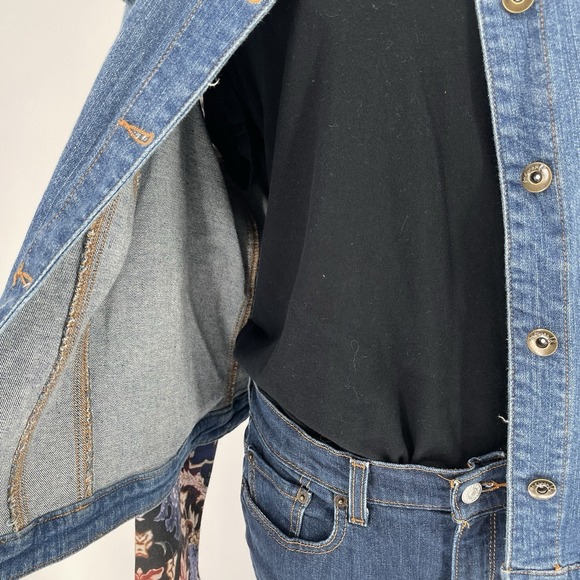 One World Blue Denim Jacket Women's 1X With Embellished Sleeves With Sequins - Picture 5 of 11